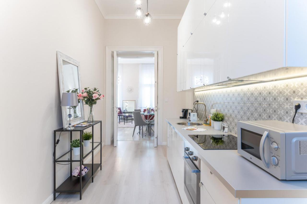 Milano Design Apartment City Center With Ac Budapeşte Dış mekan fotoğraf