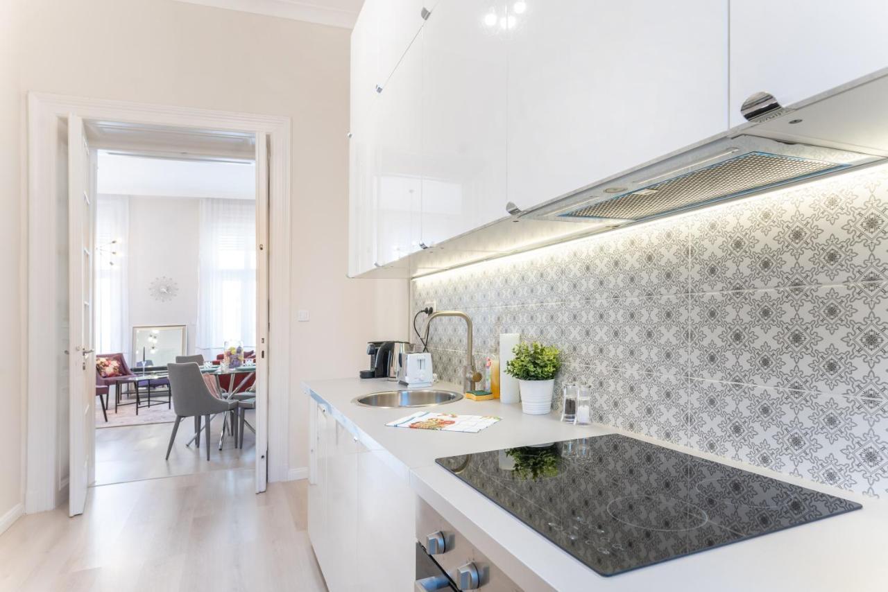 Milano Design Apartment City Center With Ac Budapeşte Dış mekan fotoğraf